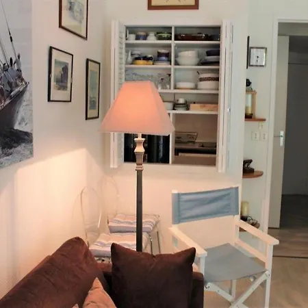 - 4 Couchages Plage Pereire Apartment *